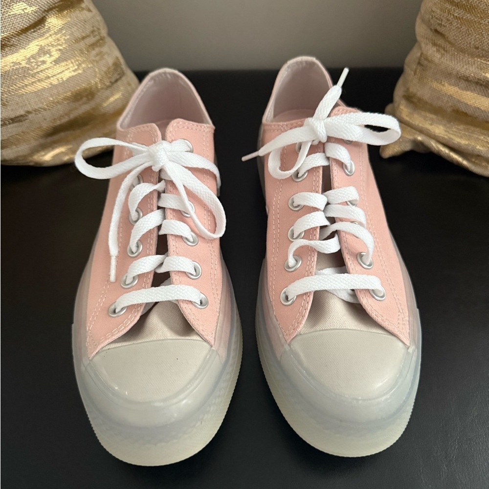 Women Converse Sneakers